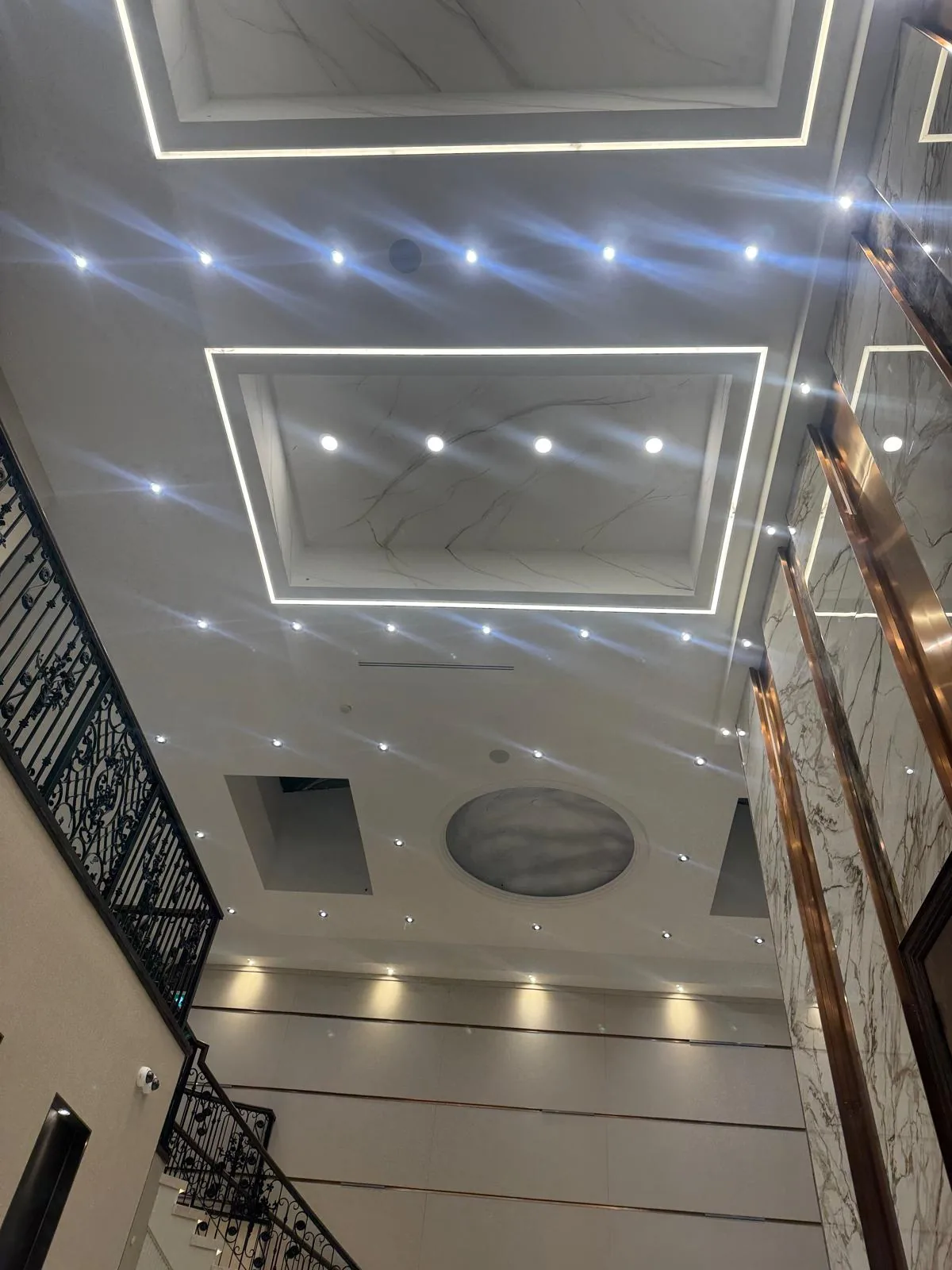 Feature foyer ceiling
