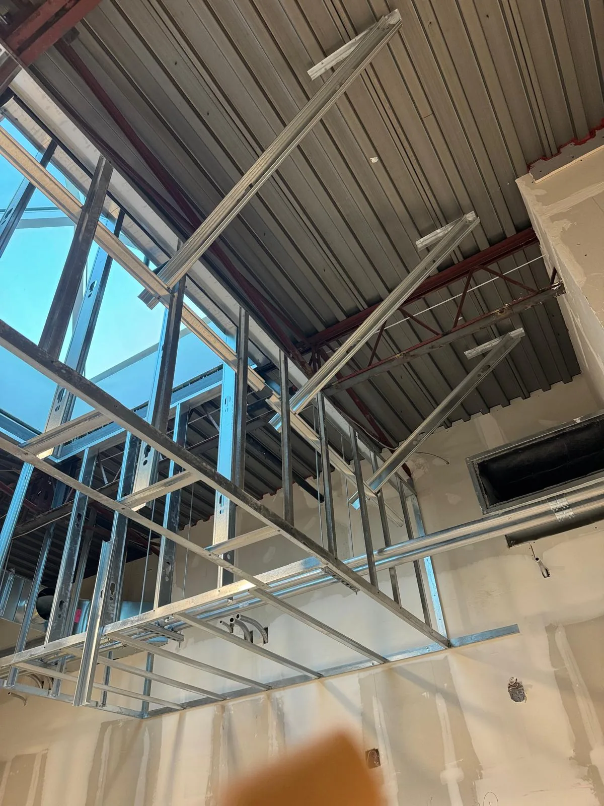 High-bay framing